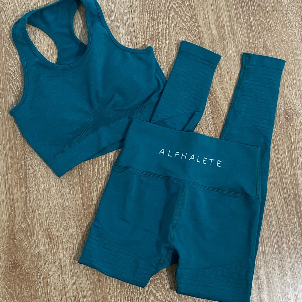 Alphalete Halo Set